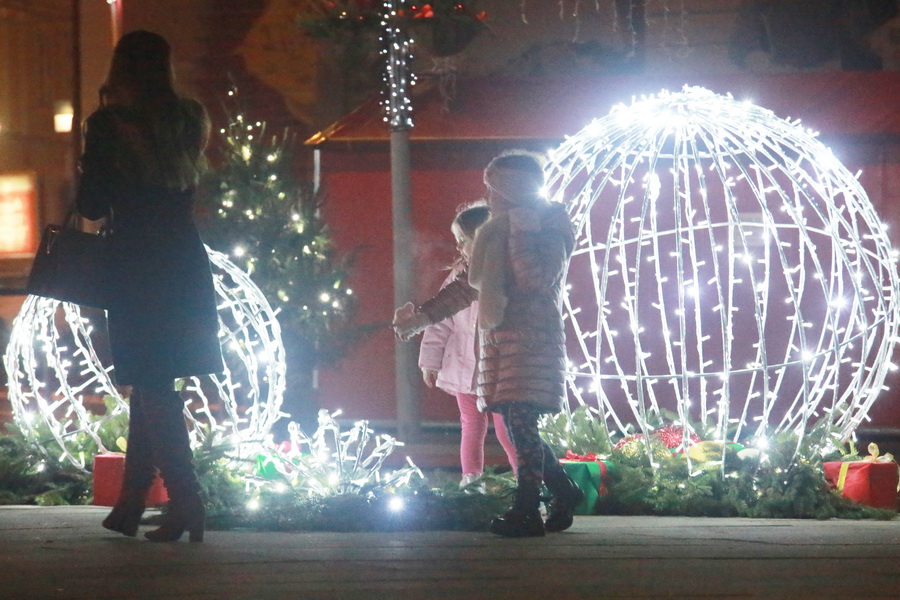 petak-advent-10-12-36