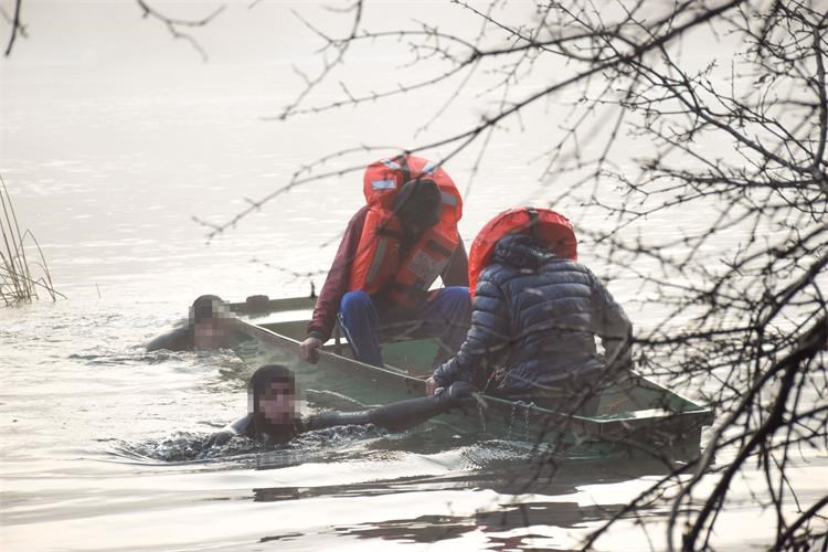 policija spašavanje (4)