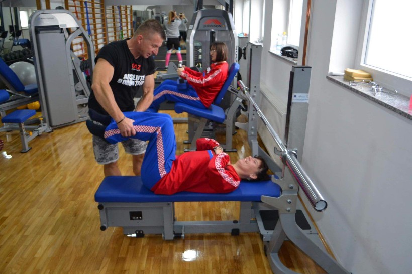 received_429639951992212_copy_820x546