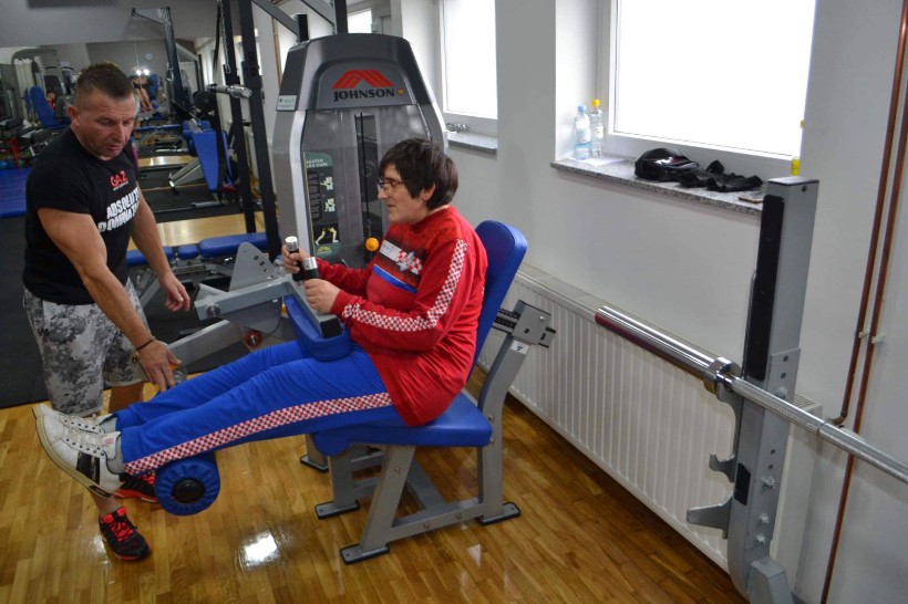 received_681702039478148_copy_820x546