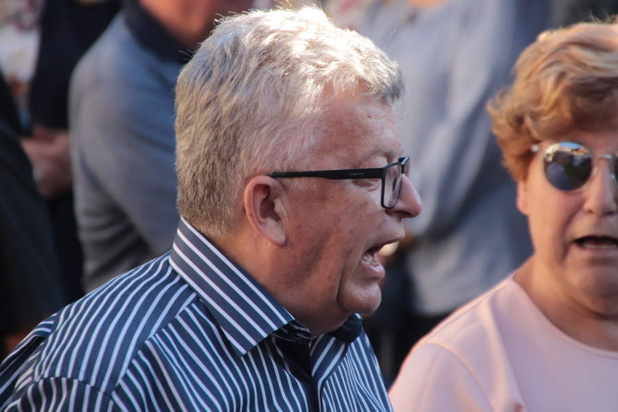 review-2021-027_resize