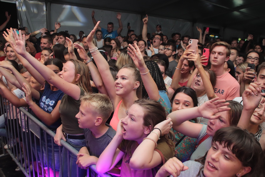 review-2021-046_resize