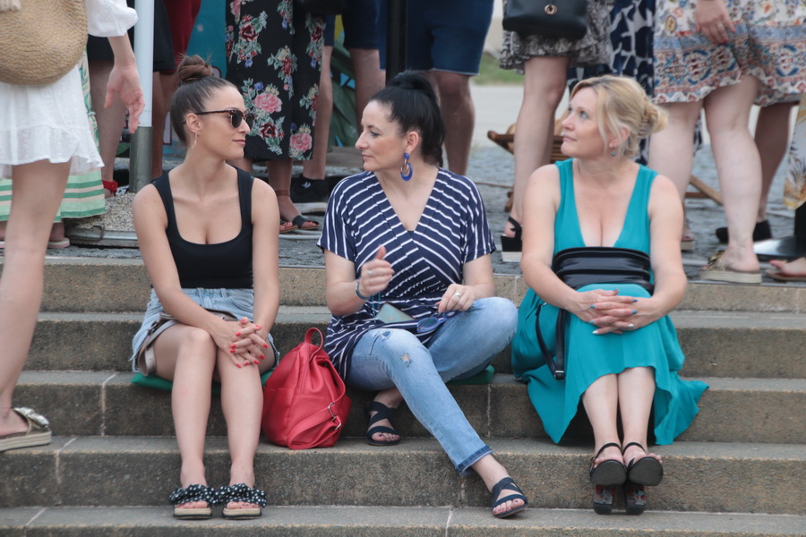 review-2021-047_resize