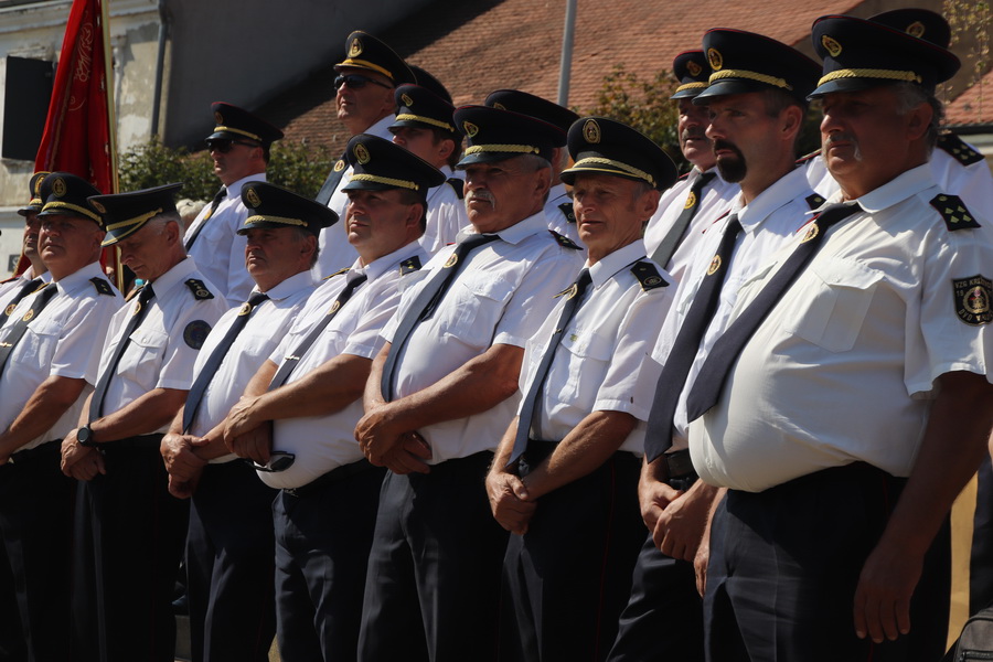 review-2021-062_resize