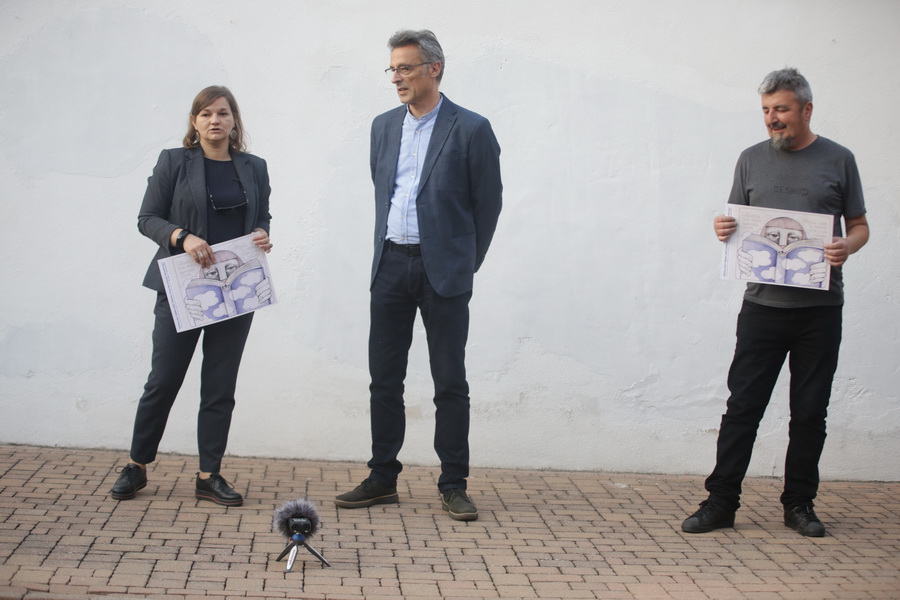 review-2021-086_resize