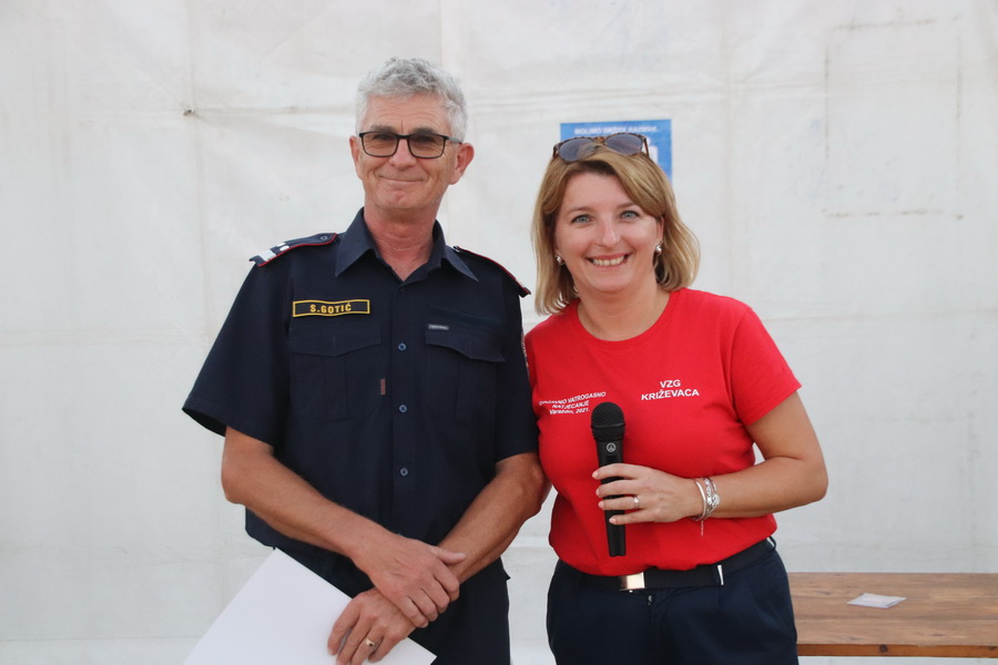 review-2021-090_resize