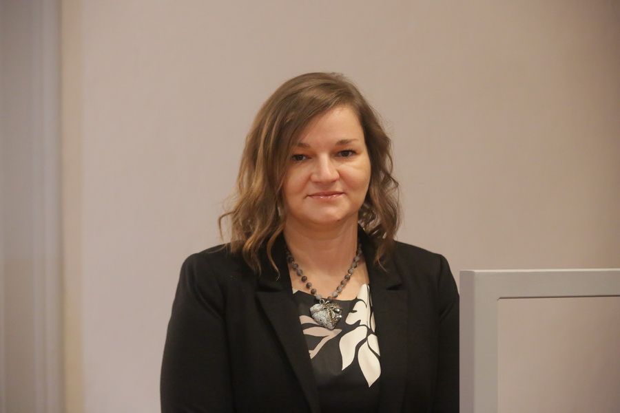 review-2021-093_resize