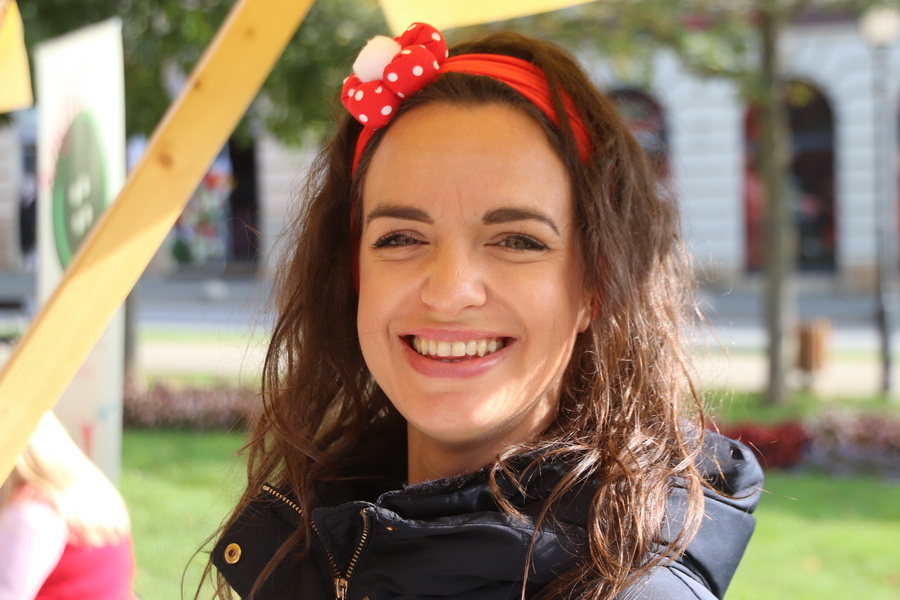 review-2021-100_resize