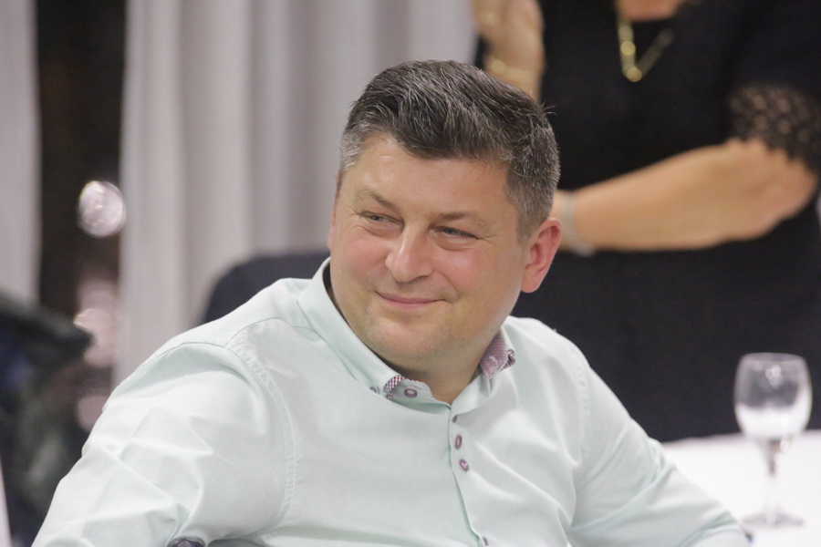 review-2021-105_resize