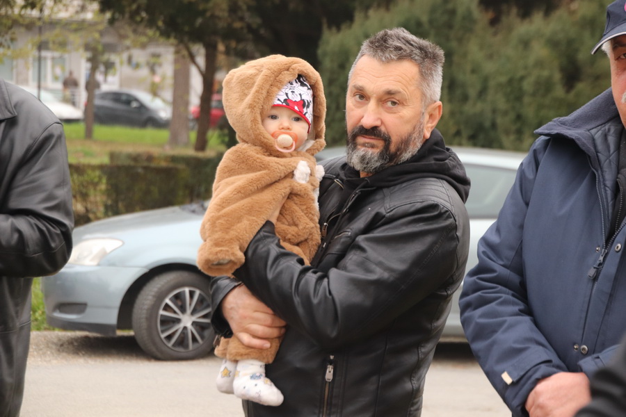 review-2021-123_resize