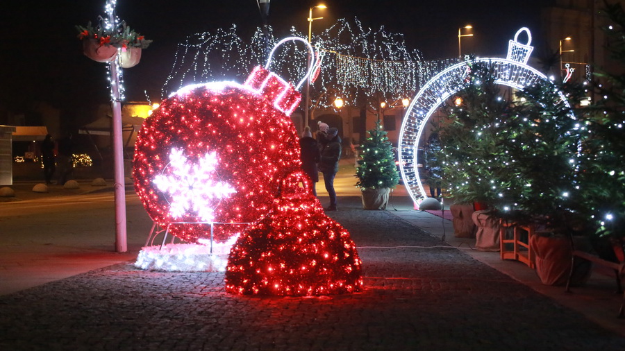 review-2021-149_resize