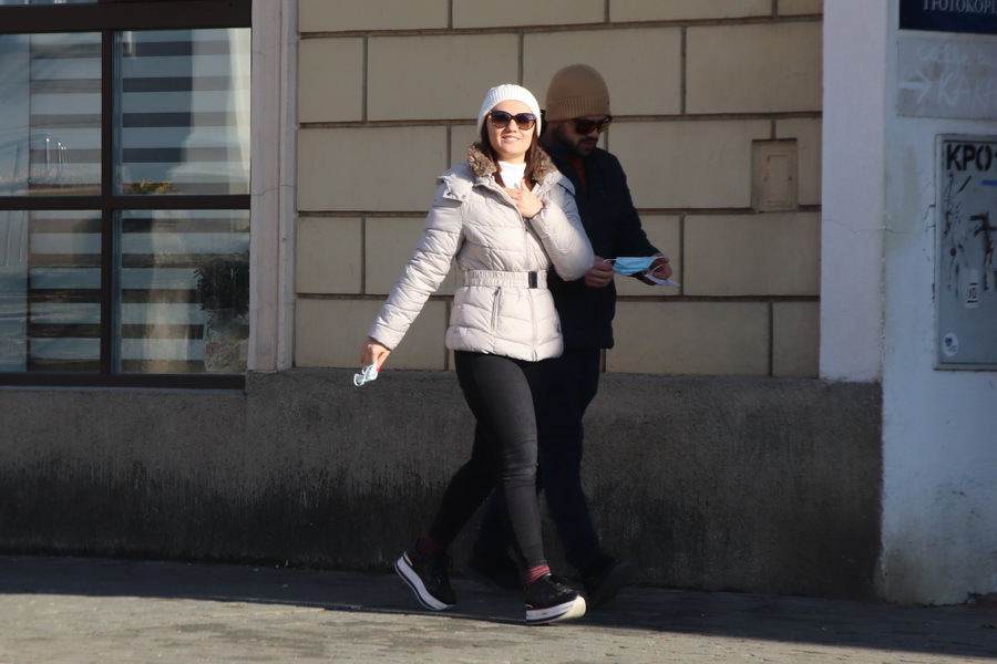 street-2021-12-07-19