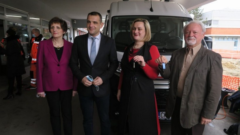 [FOTO] Međimurska Hitna dobila dva nova sanitetska vozila; župan Posavec: ‘Ovo je samo jedno u nizu ulaganja u međimurski zdravstveni sustav’