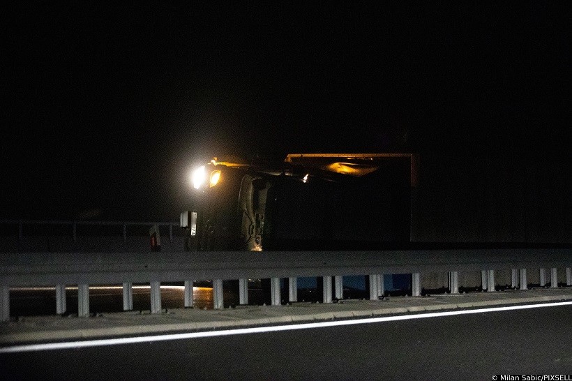 Jaka bura prevrnula nekoliko šlepera na autocesti kod Splita