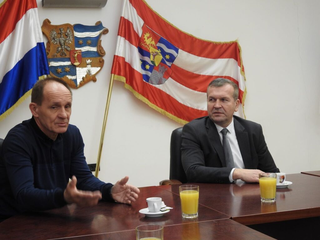 273770105_319253146898854_644250077126697474_n