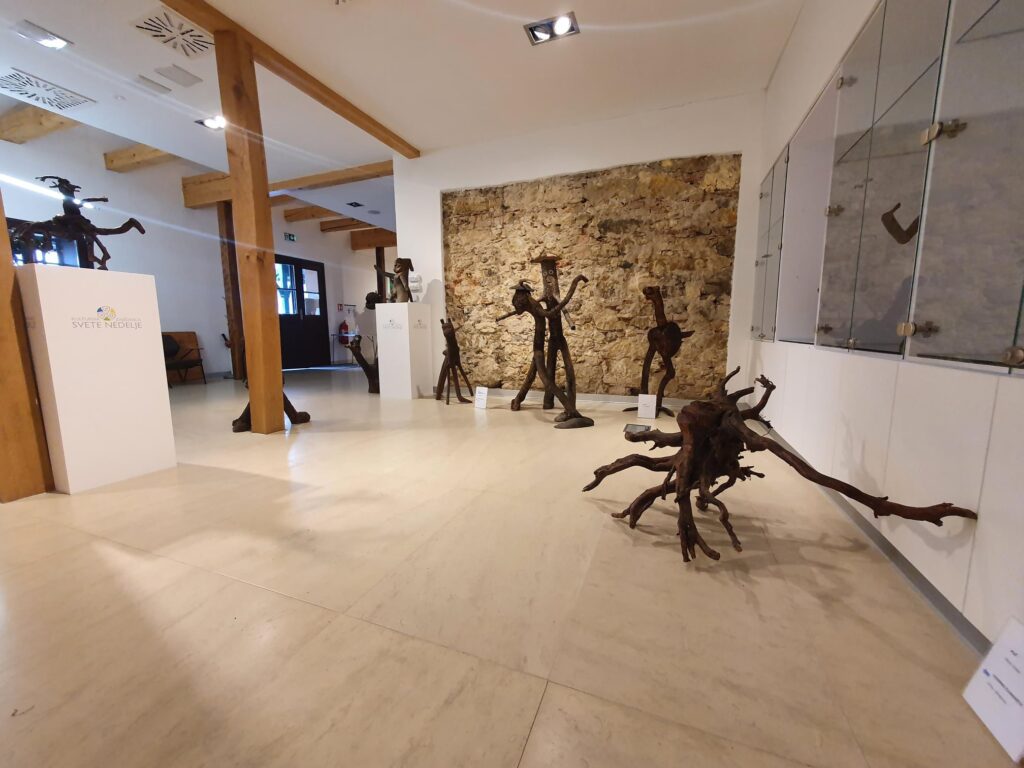 273886949_5103200006397235_24557089612931350_n