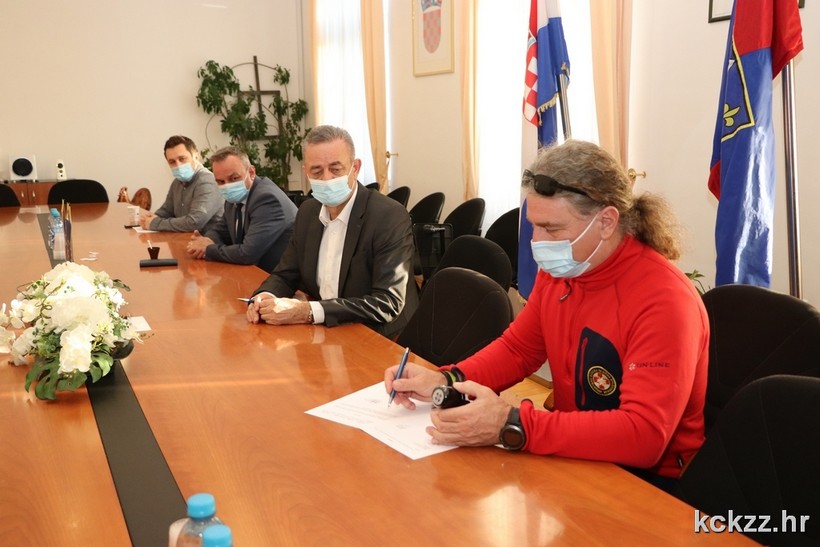 Potpisivanje ugovora - KKŽ i HGSS (6)
