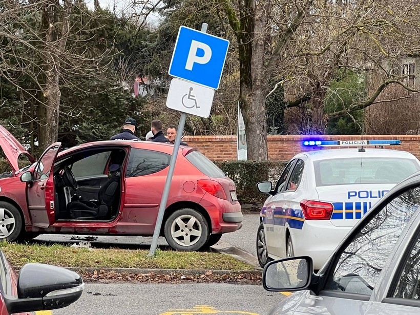 požar automobil (6)