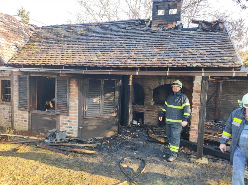 požar vikendica (3)