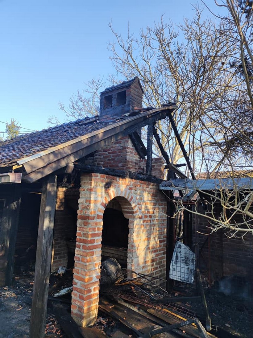 požar vikendica (7)