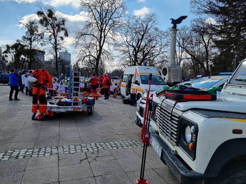 Medimurske-operativne-snage-pokazale-dobru-opremljenost-i-organiziranost-povodom-Medunarodnog-dana-civilne-zastite-10