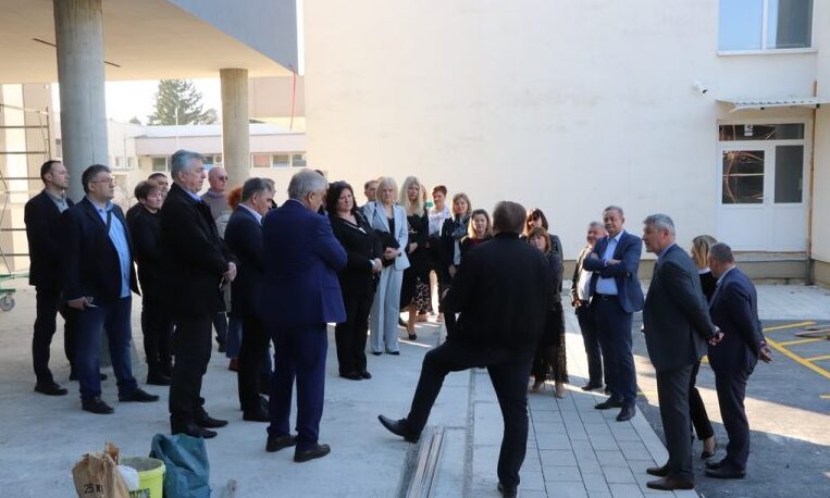 Prijem-ravnatelja-i-obilazak-CEKOM-2-768x512