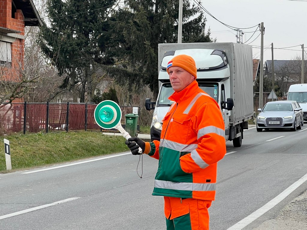 cestari haganj smeće (2)