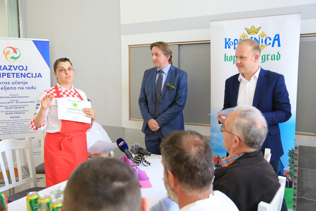 [FOTO/VIDEO] SPECIJALITETI OD KOPRIVE Koprivina kulinarska akademija održana u Koprivnici
