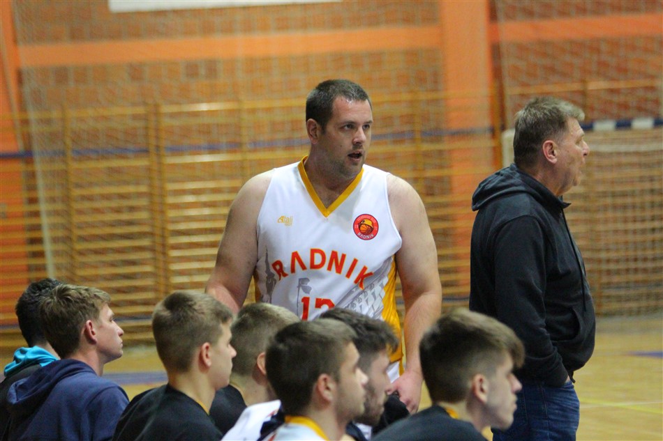 kosarka radnik48