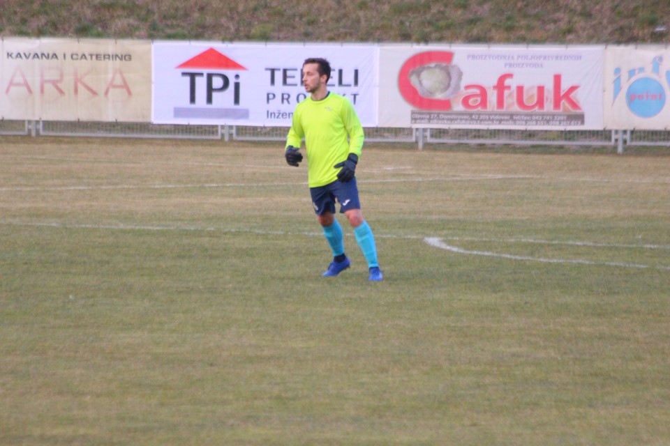 nogomet polet radnik037