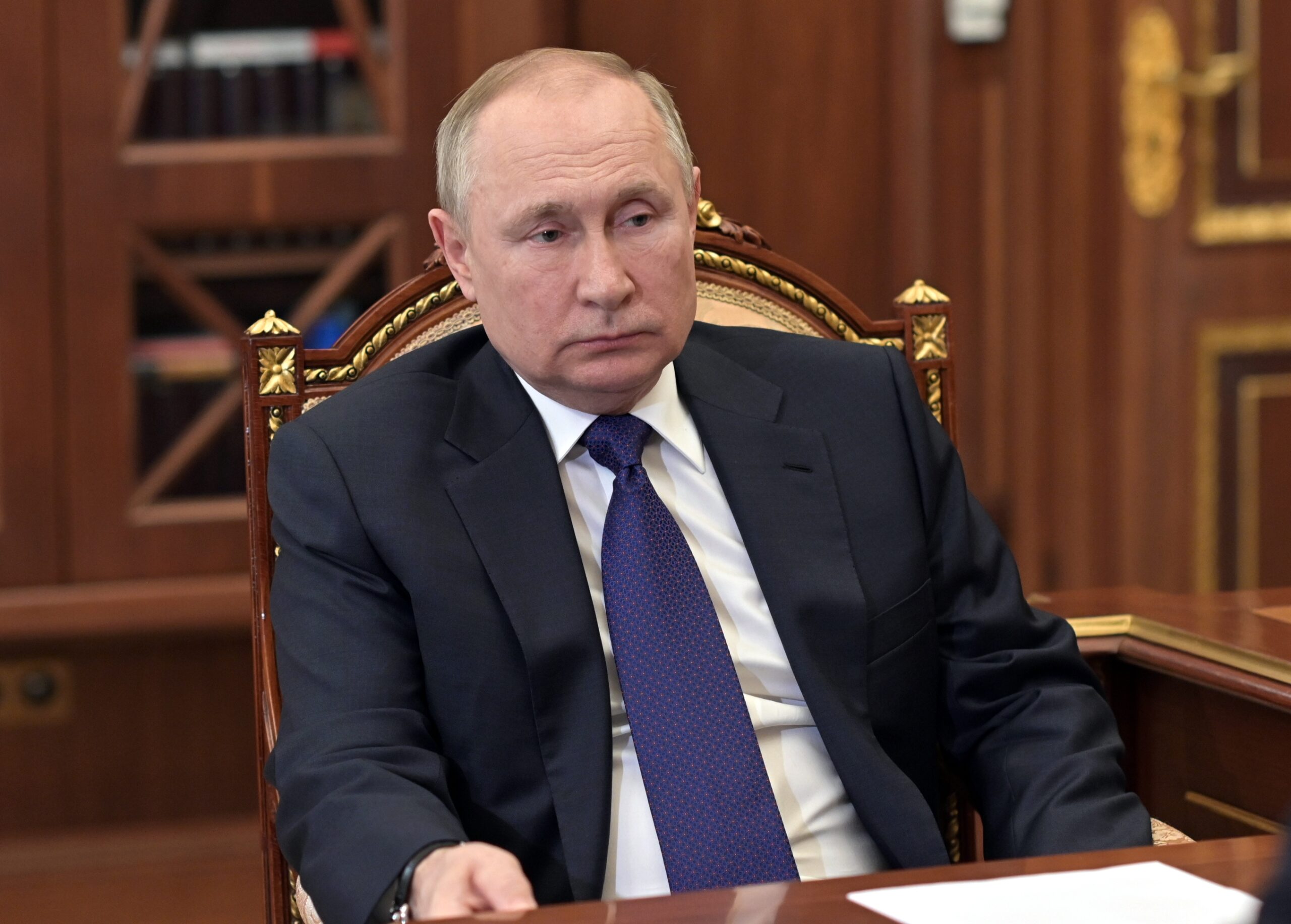Kremlj: Putin otvoren za “kontakte” sa Scholzom