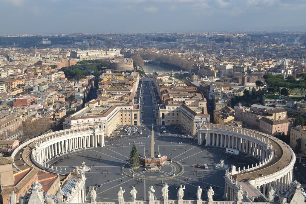 Žene u Vatikanu: Između napredovanja i “staklenog stropa”