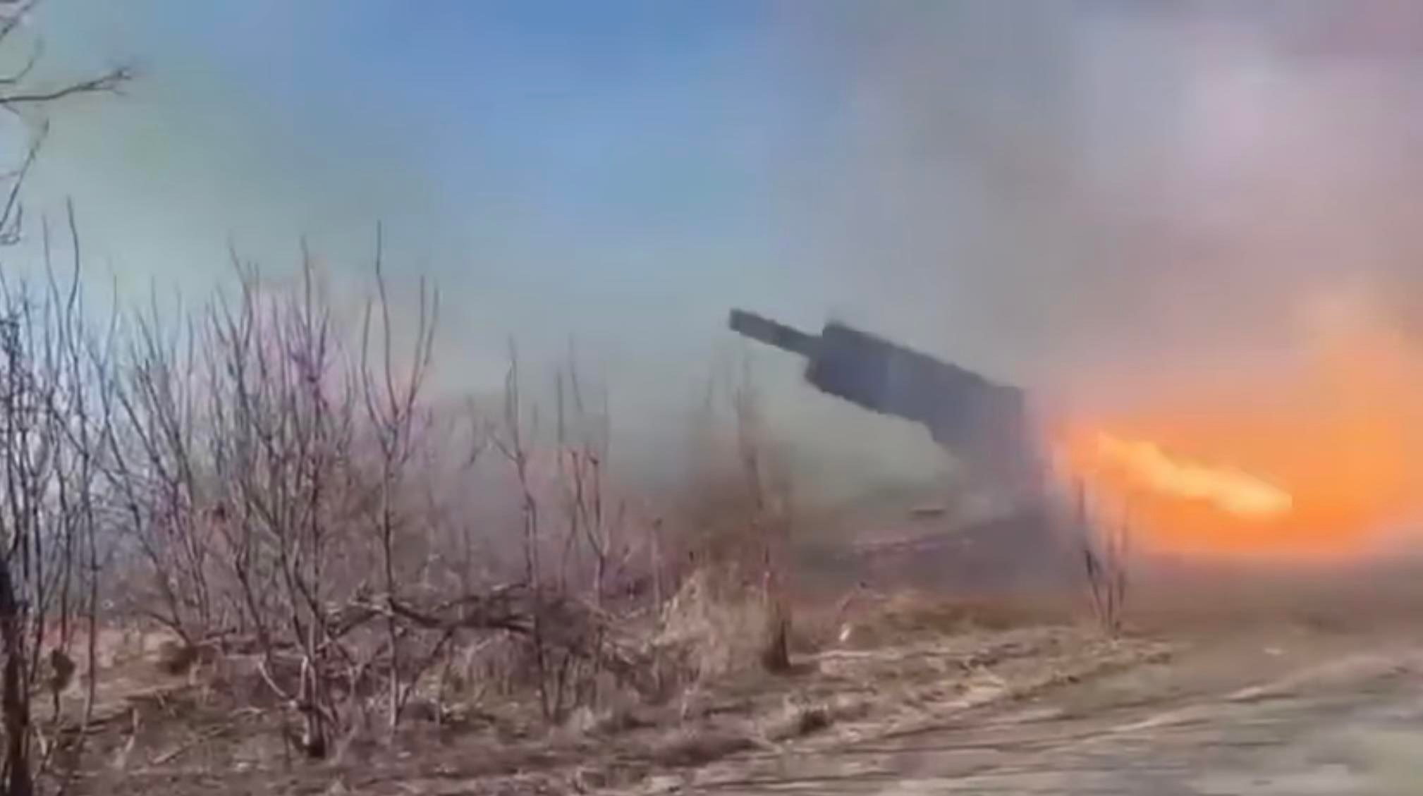 Ukrajinske snage koje brane Bahmut izložene sve jačem pritisku