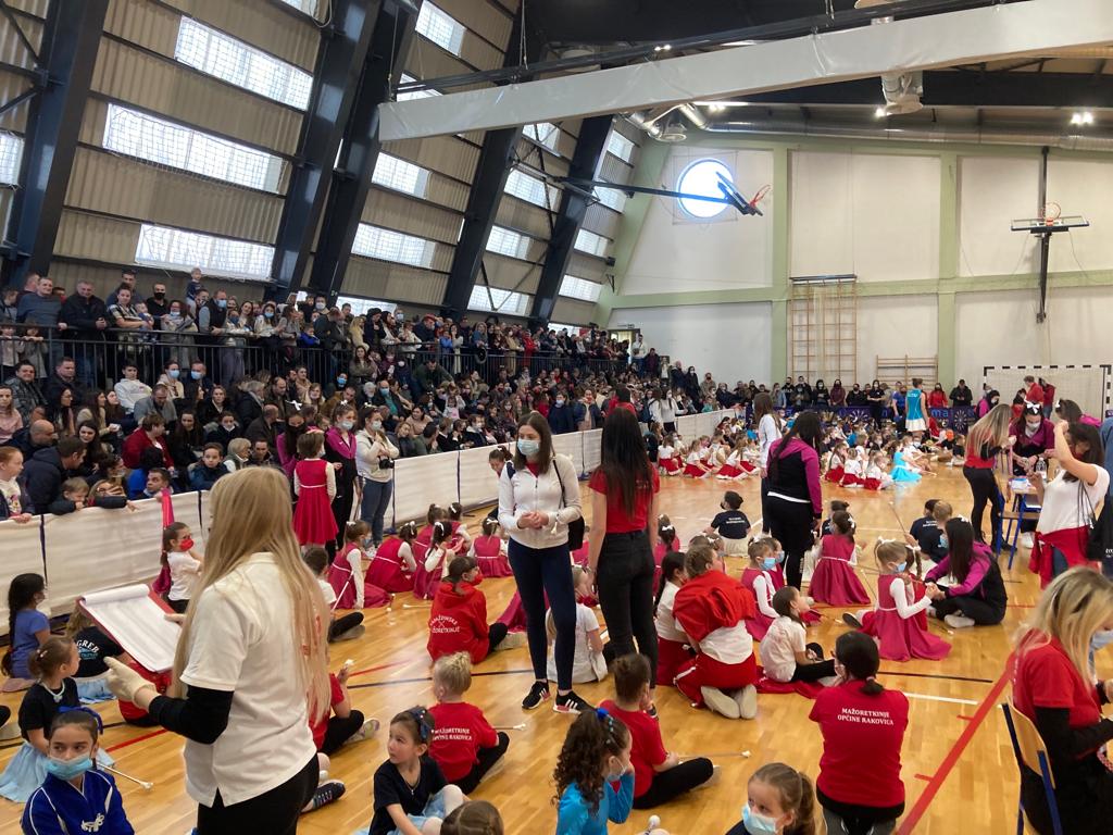 vž mažoretkinje (2)