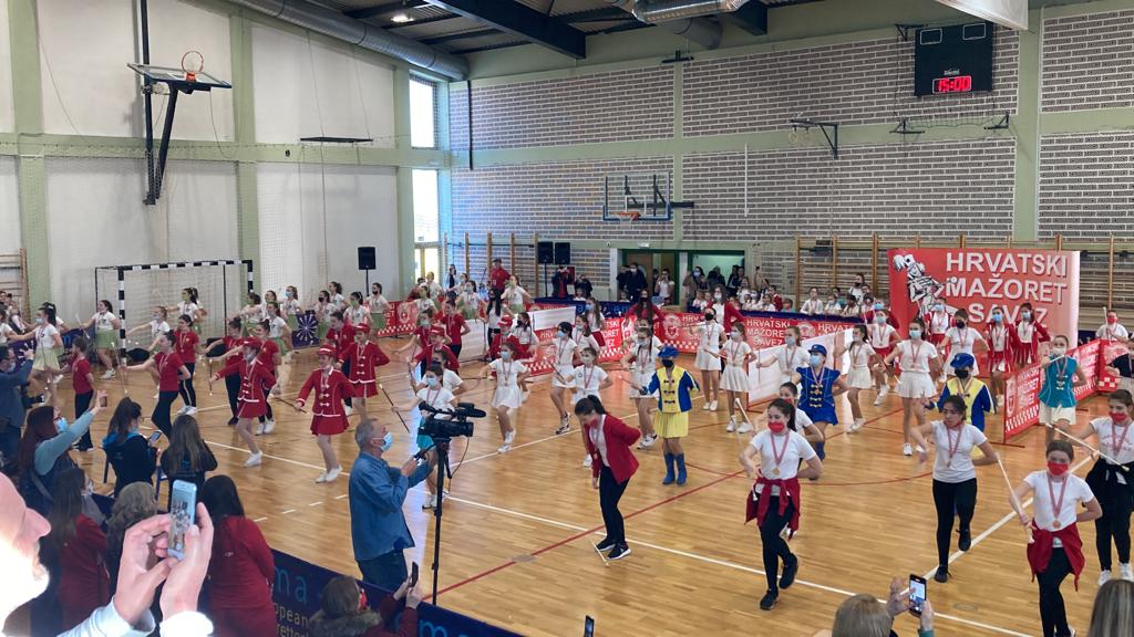 vž mažoretkinje (4)