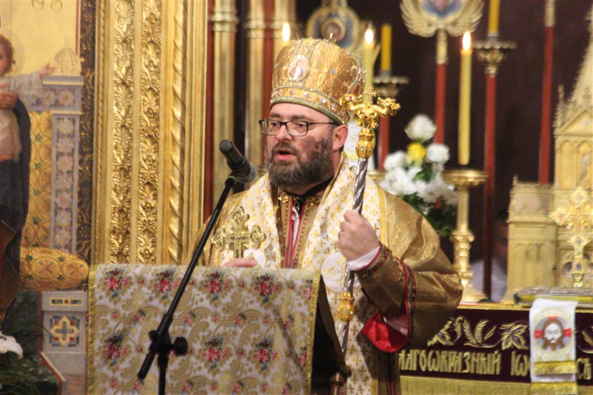 Vladika Stipić služi liturgiju na spomendan bl. Karla Austrijskog