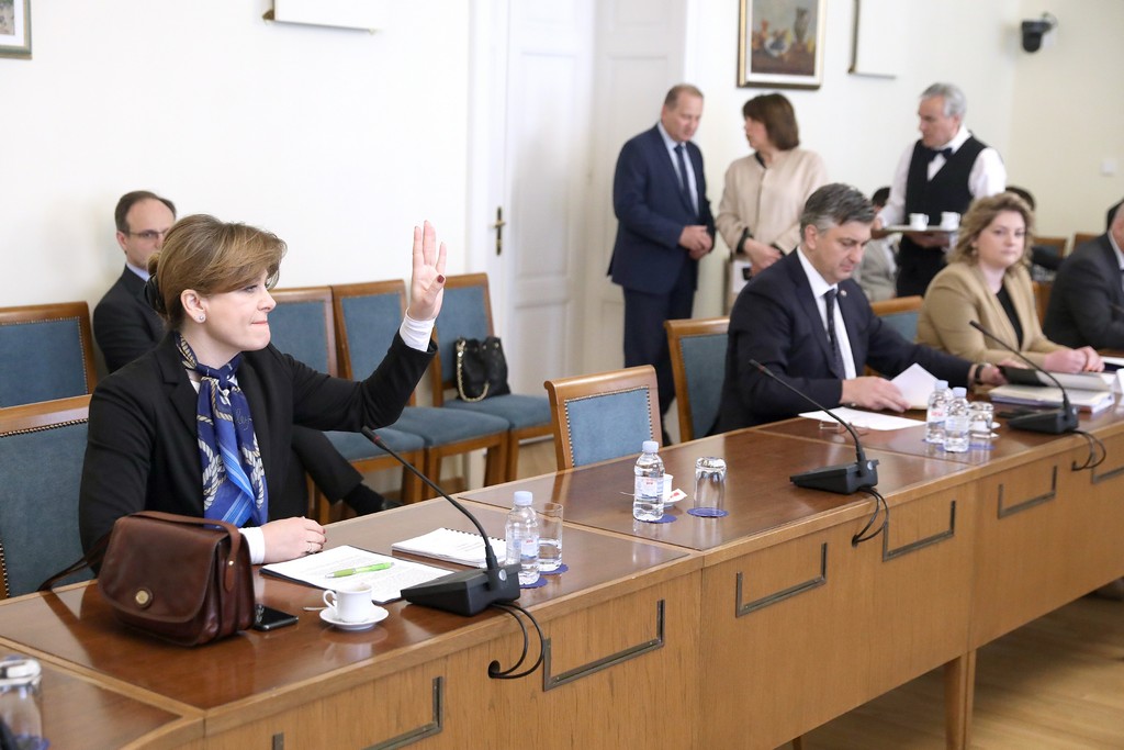 Zagreb: Rasprava o iskazivanju povjerenja Anji Šimpragi