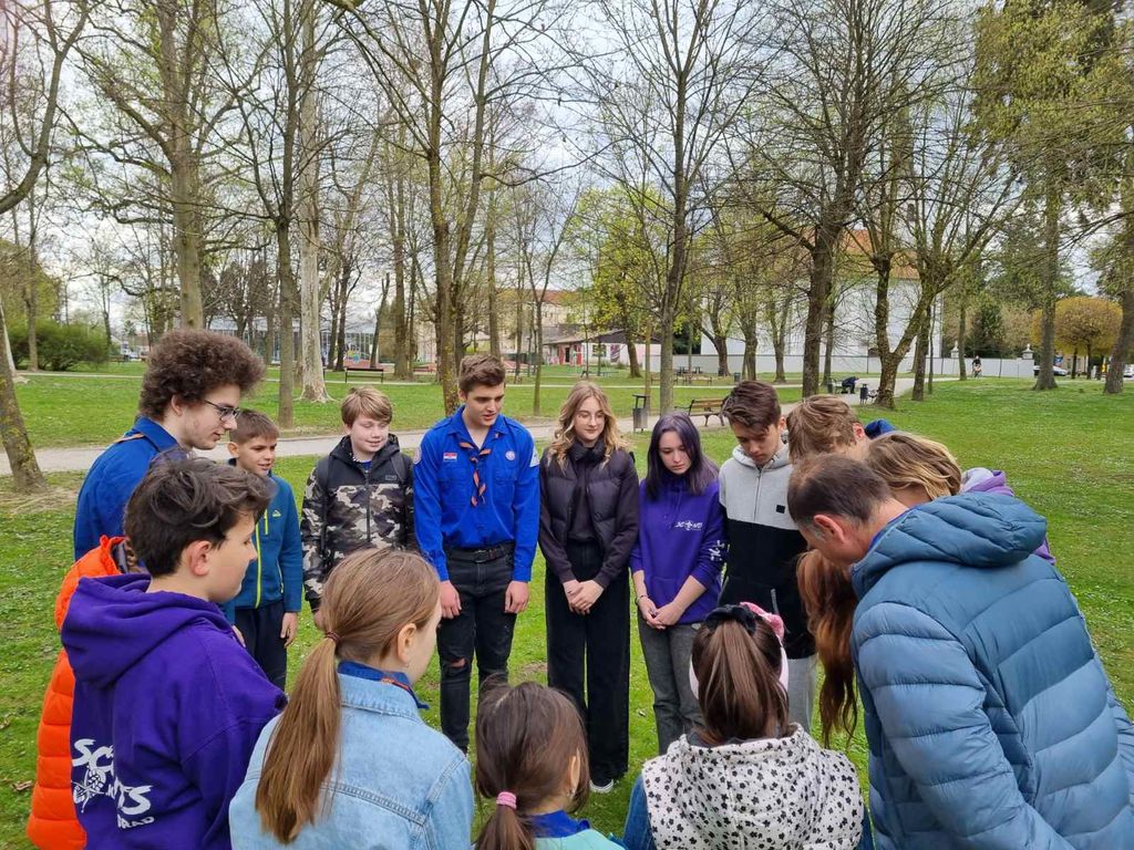 Volonteri_u_parku_9.4.2022._03