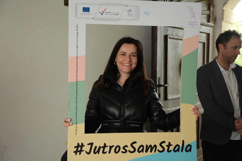 lutros-sam-stala-04