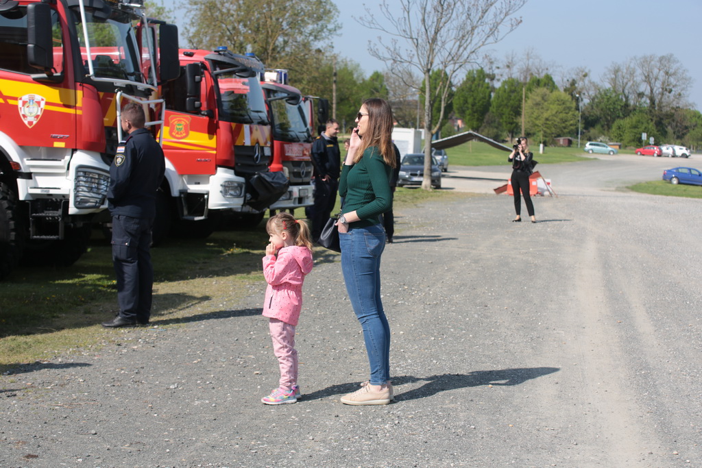 postojavanje-vatrogasaca-07