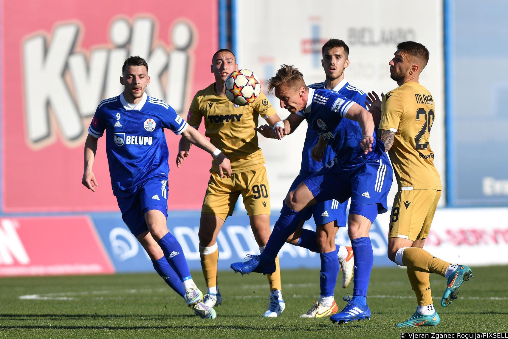 Slaven ponovo zaustavio Hajduk, Dinamo na korak do naslova prvaka