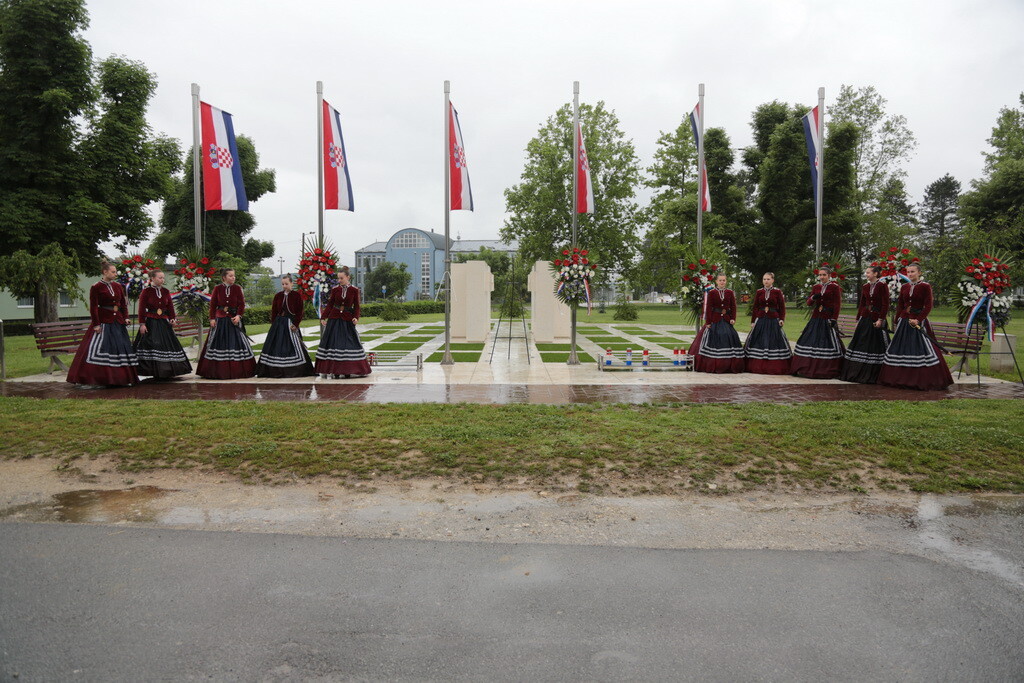 polaganje-vijenaca-01