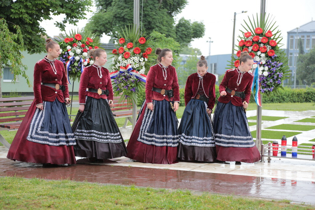 polaganje-vijenaca-02