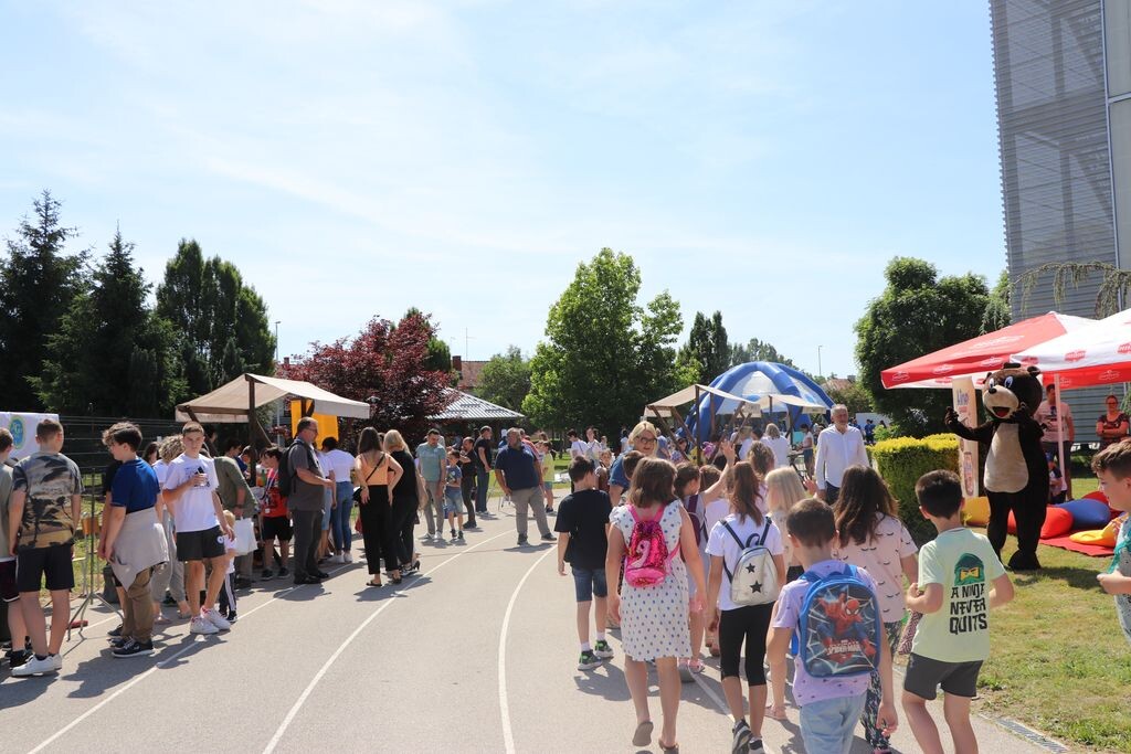 7.Dan_znanosti_Gimanzija_Fran_Galovic_25