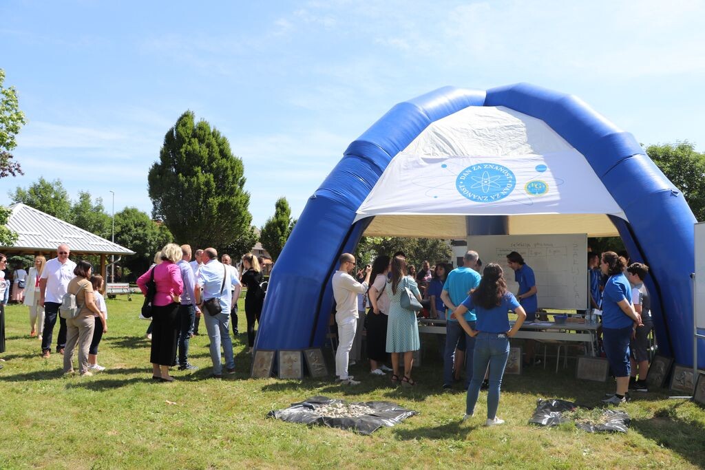 7.Dan_znanosti_Gimanzija_Fran_Galovic_42