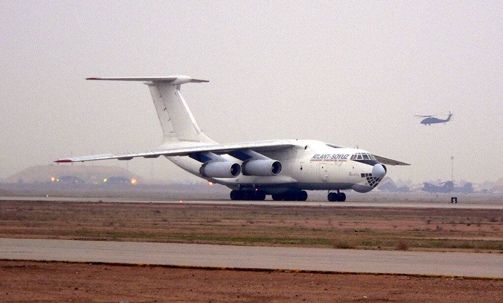 Il76 Landing Roll