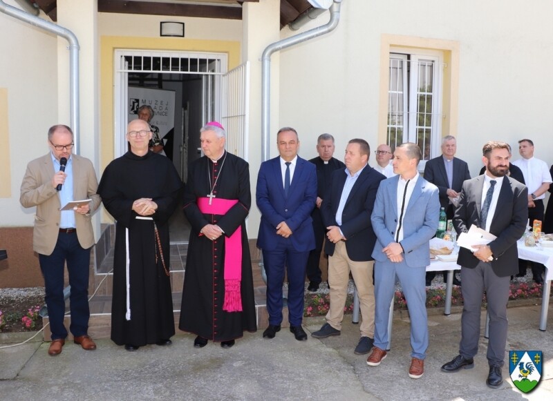 IMG_7473_800x800-equal