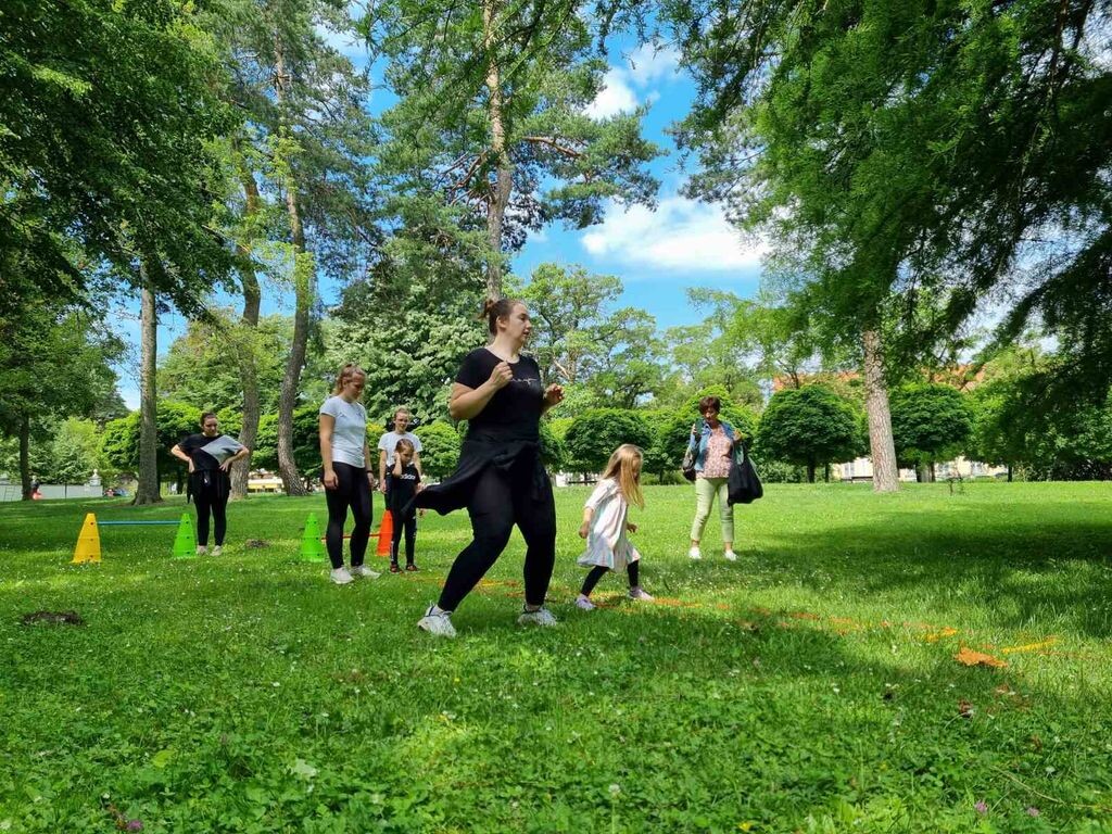 Volonteri_u_parku_11.6.2022._12