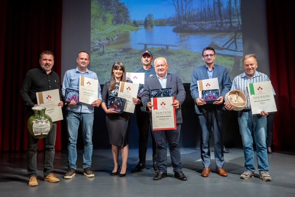 Zelina 2 vino sajam 10. 6. 22..odt