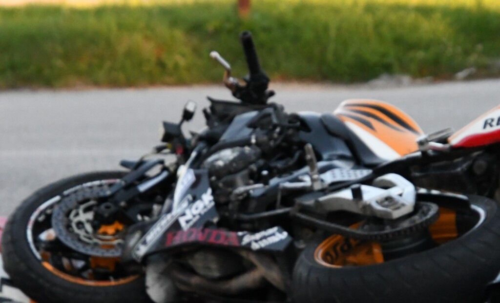U prometnoj nesreći stradao vozač motocikla bez vozačke dozvole